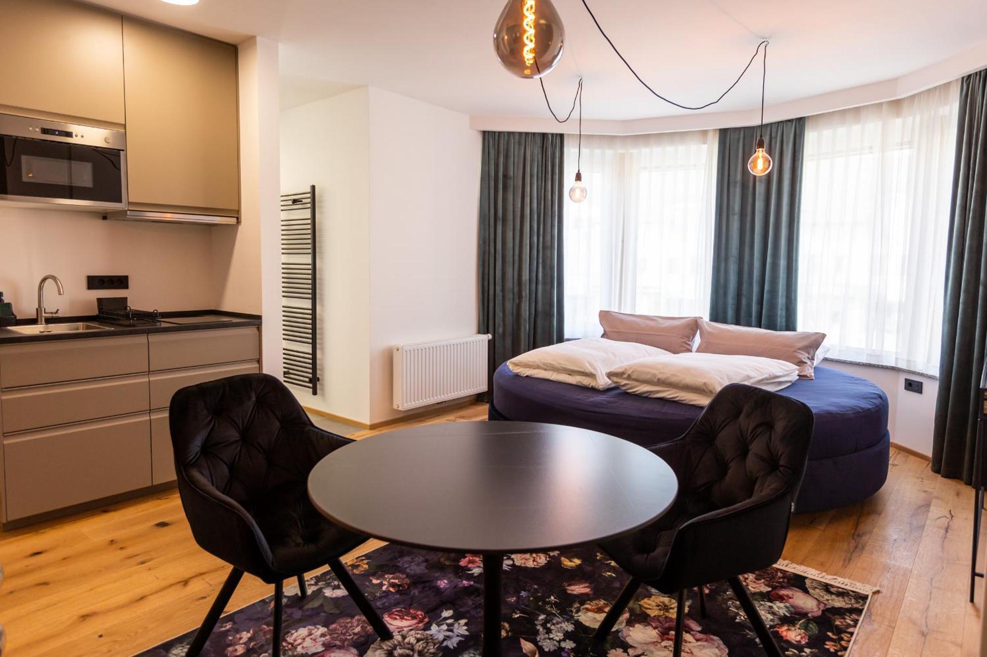 מריבור Kavenija Apartmaji - Free Parking מראה חיצוני תמונה